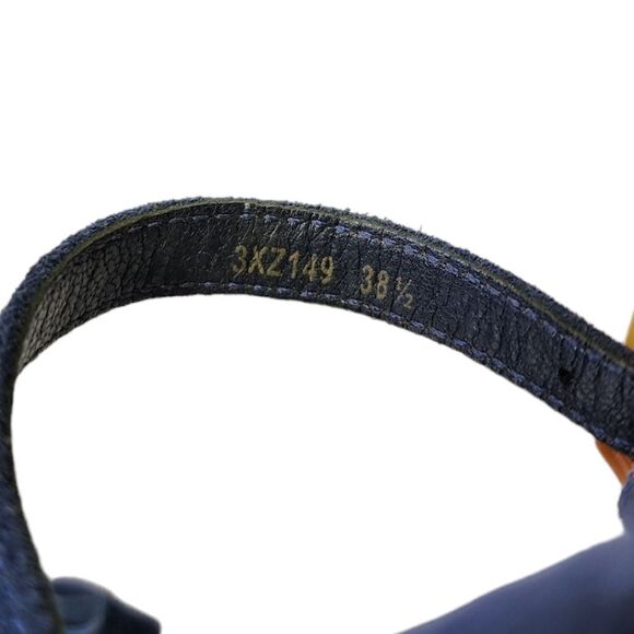 Prada - Picture 7 of 17